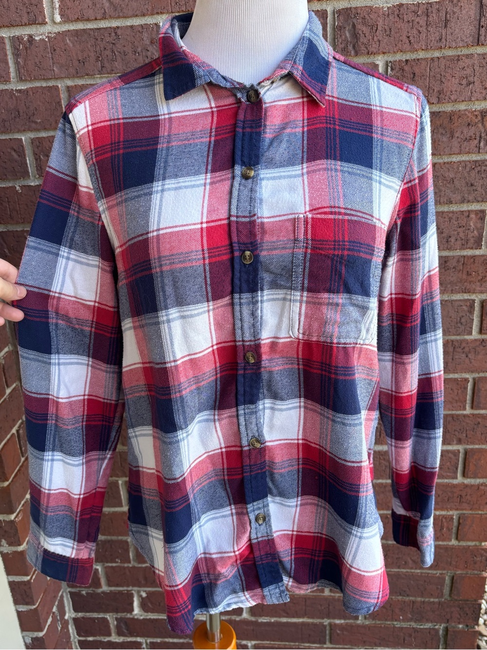 American Eagle Outfitters Red, Navy & White Plaid Button-Down Shirt